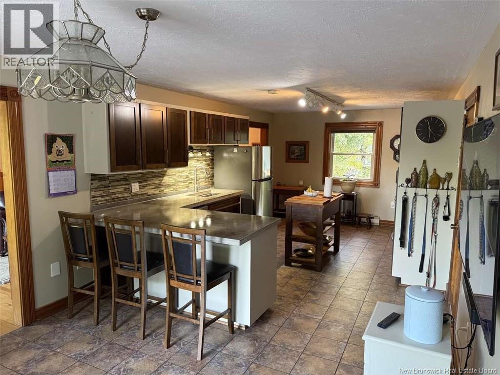 90 Graham Drive, Hanwell, New Brunswick  E3E 1A2 - Photo 7 - NB126649