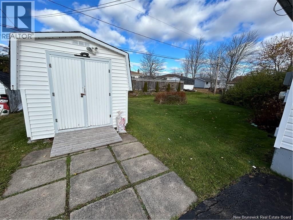 73 Weyburn Road, Moncton, New Brunswick  E1A 5M5 - Photo 23 - NB126644