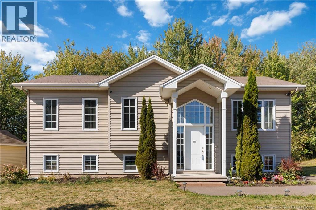 101 Herman Street, Dieppe, New Brunswick  E1A 0L4 - Photo 2 - NB126698
