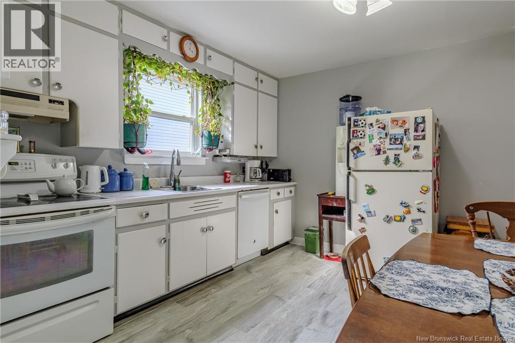 210 Molson Avenue, Saint John, New Brunswick  E2M 3J3 - Photo 12 - NB126684