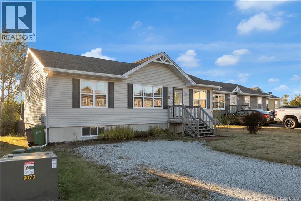 19 Bermuda Court, Saint John, New Brunswick  E2J 0G8 - Photo 2 - NB126652