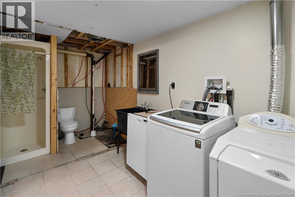 1235 Vanier, Bathurst, New Brunswick  E2A 3N6 - Photo 40 - NB126820