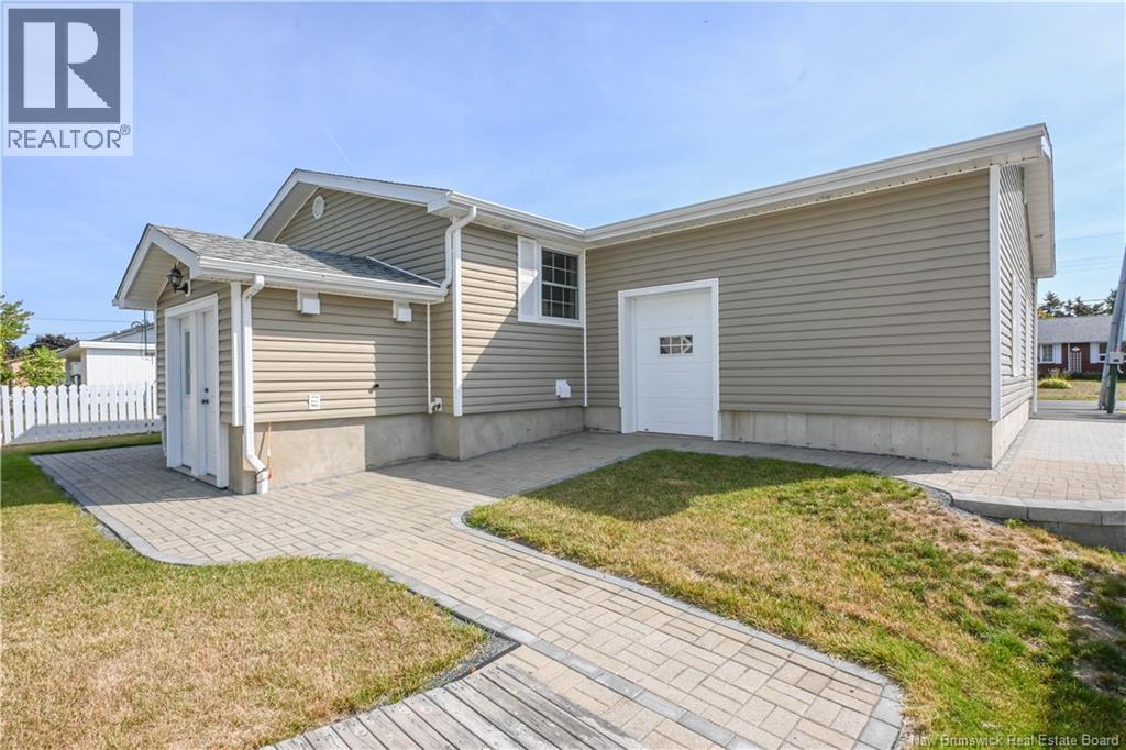 151 Rue Des Peupliers Street, Shippagan, New Brunswick  E8S 1J7 - Photo 10 - NB126854