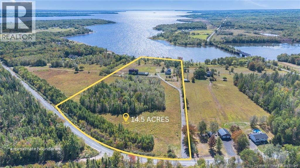 28 Chapman Road, Newcastle Centre, New Brunswick  E4B 2L6 - Photo 2 - NB126732