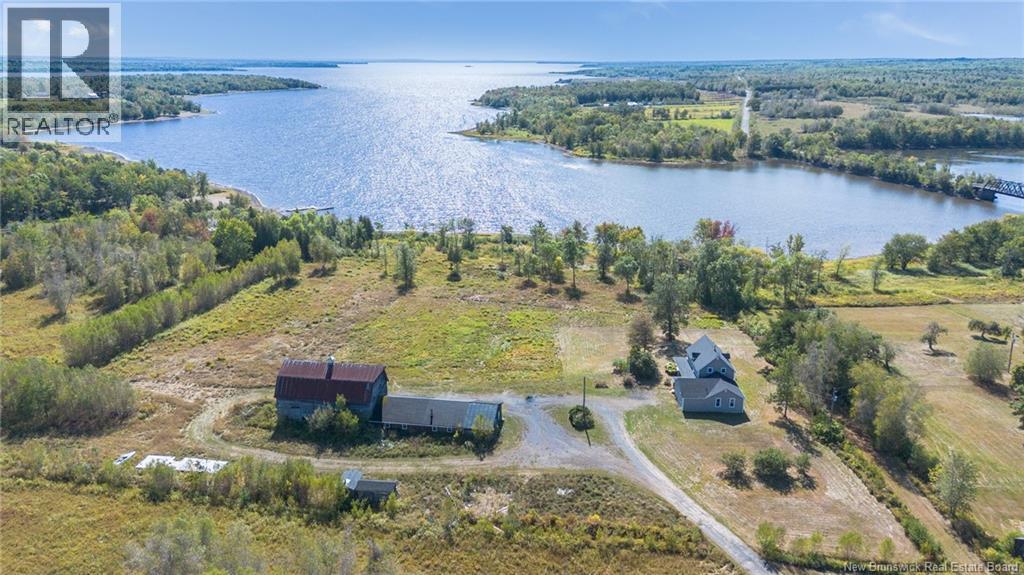 28 Chapman Road, Newcastle Centre, New Brunswick  E4B 2L6 - Photo 3 - NB126732
