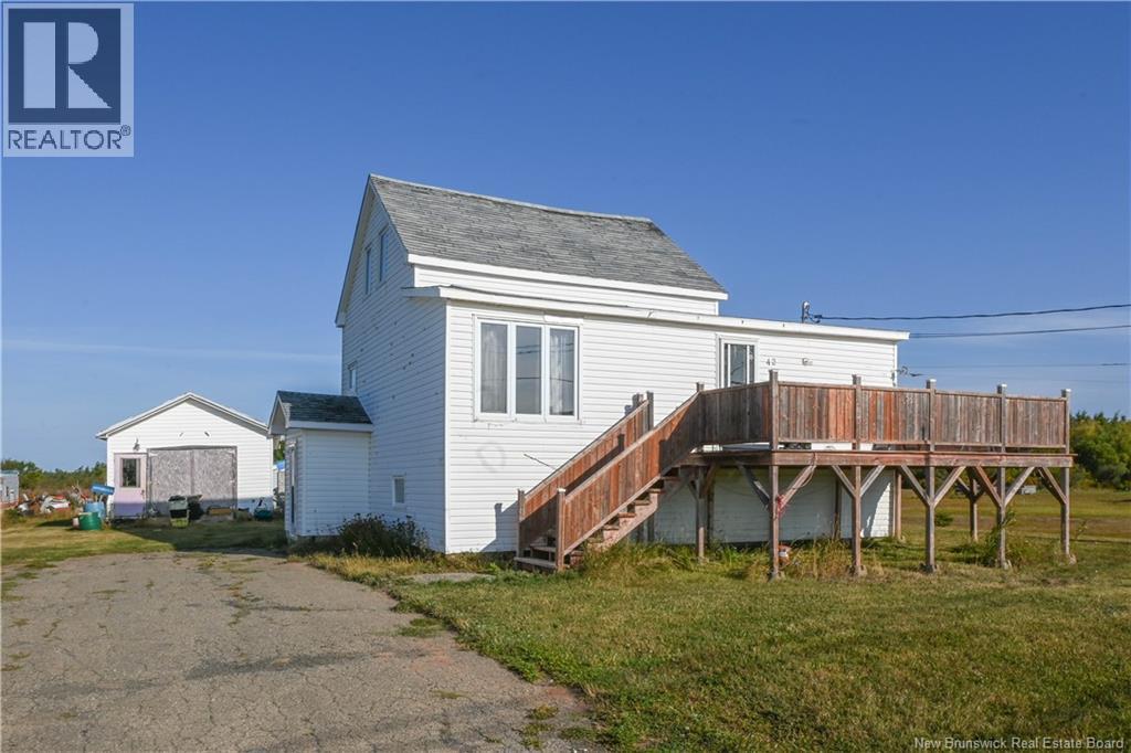 42 rue Ferron Street, Cap-Bateau, New Brunswick