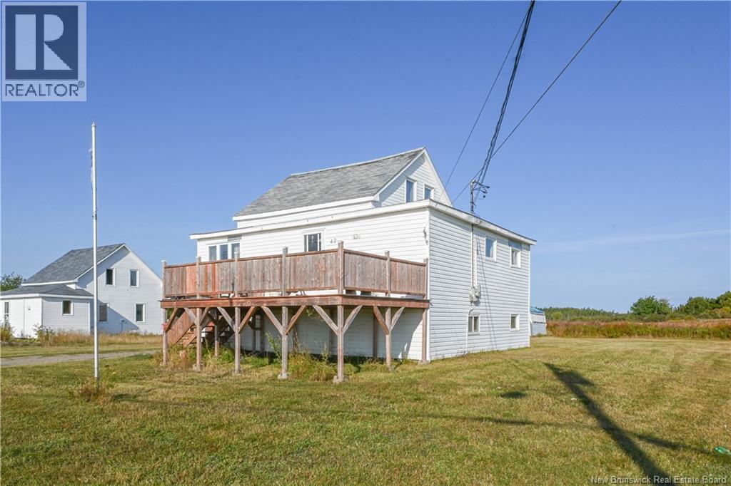 42 Rue Ferron Street, Cap-Bateau, New Brunswick  E8T 3E4 - Photo 3 - NB126885