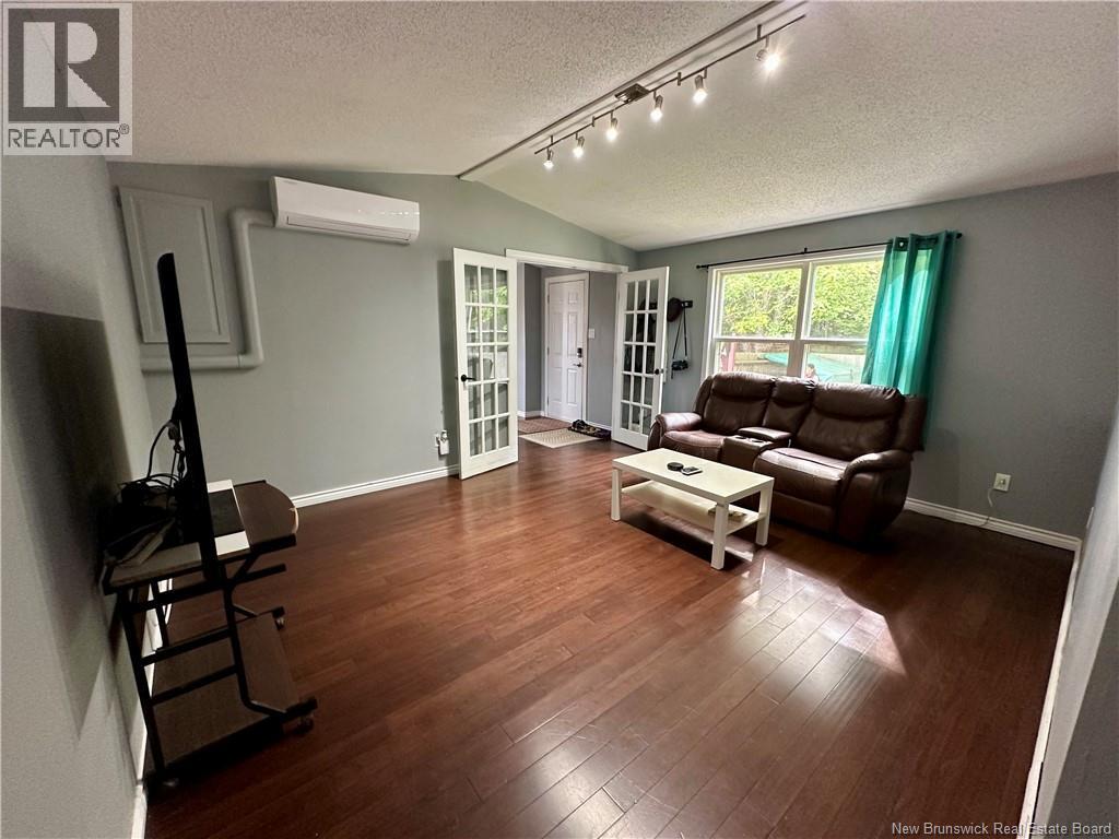25 Bentley Avenue, Moncton, New Brunswick  E1E 4L1 - Photo 5 - NB126779