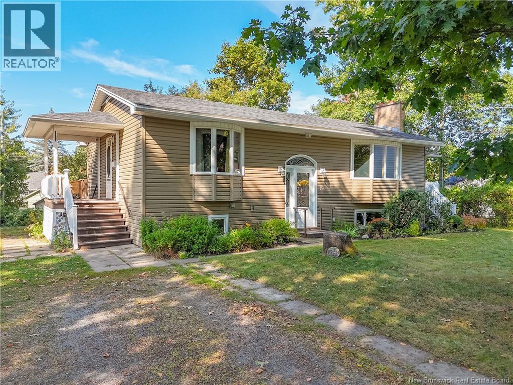 15 Coronation Court, Fredericton, New Brunswick