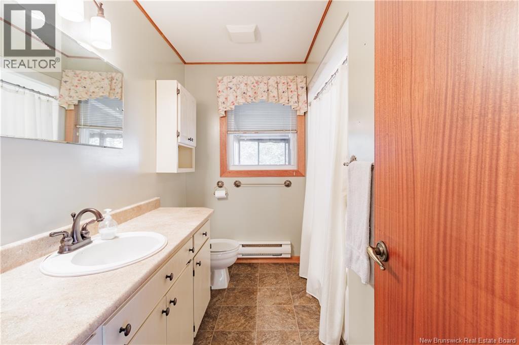 15 Coronation Court, Fredericton, New Brunswick E3A 4K3 - Photo 21 - NB126731