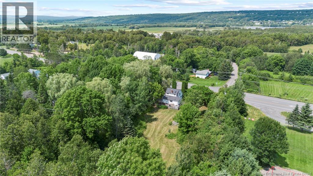 3212 Woodstock Road, Fredericton, New Brunswick  E3E 1A4 - Photo 6 - NB126881