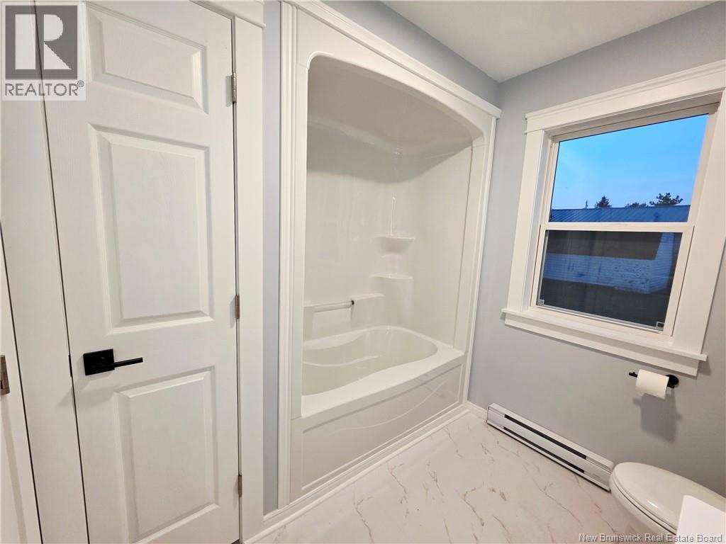 8 Fawcett Avenue, Petitcodiac, New Brunswick  E4Z 4H4 - Photo 13 - NB126877