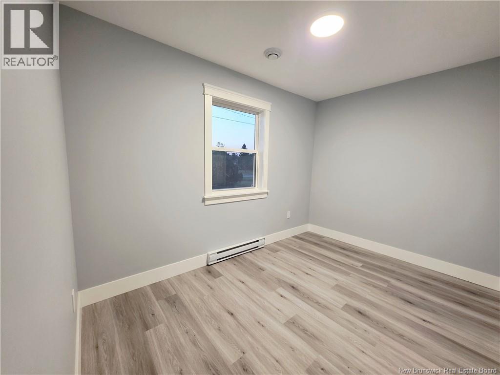 8 Fawcett Avenue, Petitcodiac, New Brunswick  E4Z 4H4 - Photo 20 - NB126877