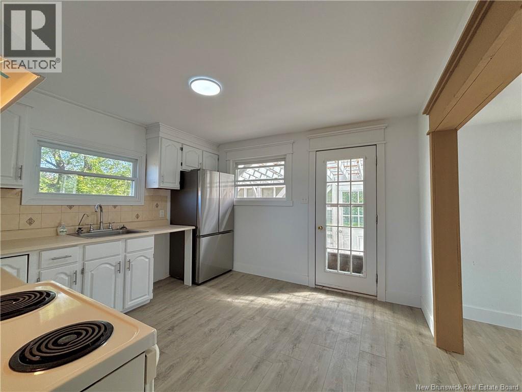 2617 Miramichi, Bathurst, New Brunswick  E2A 6K1 - Photo 14 - NB126894