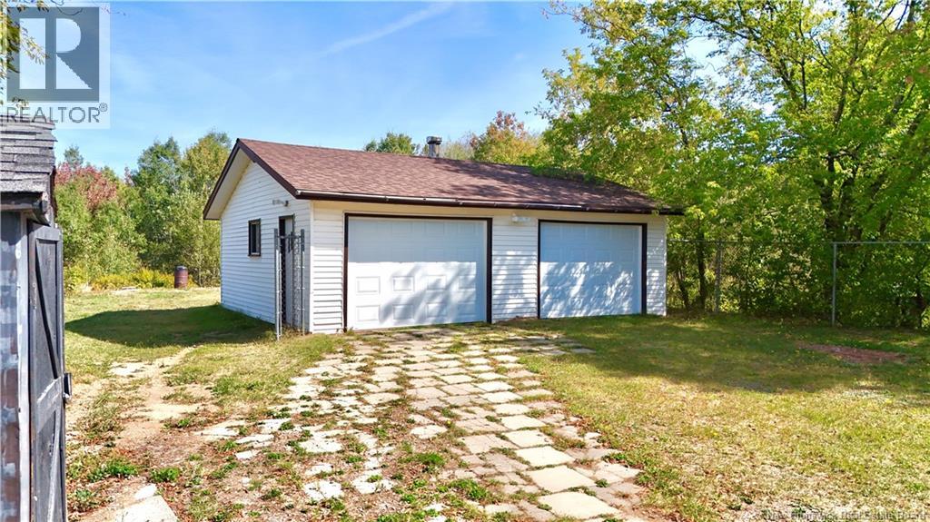 2617 Miramichi, Bathurst, New Brunswick  E2A 6K1 - Photo 27 - NB126894