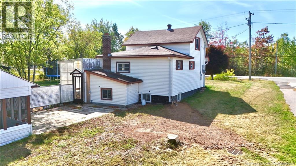 2617 Miramichi, Bathurst, New Brunswick  E2A 6K1 - Photo 6 - NB126894