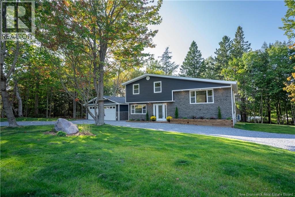 2 Ian Crescent, Rothesay, New Brunswick
