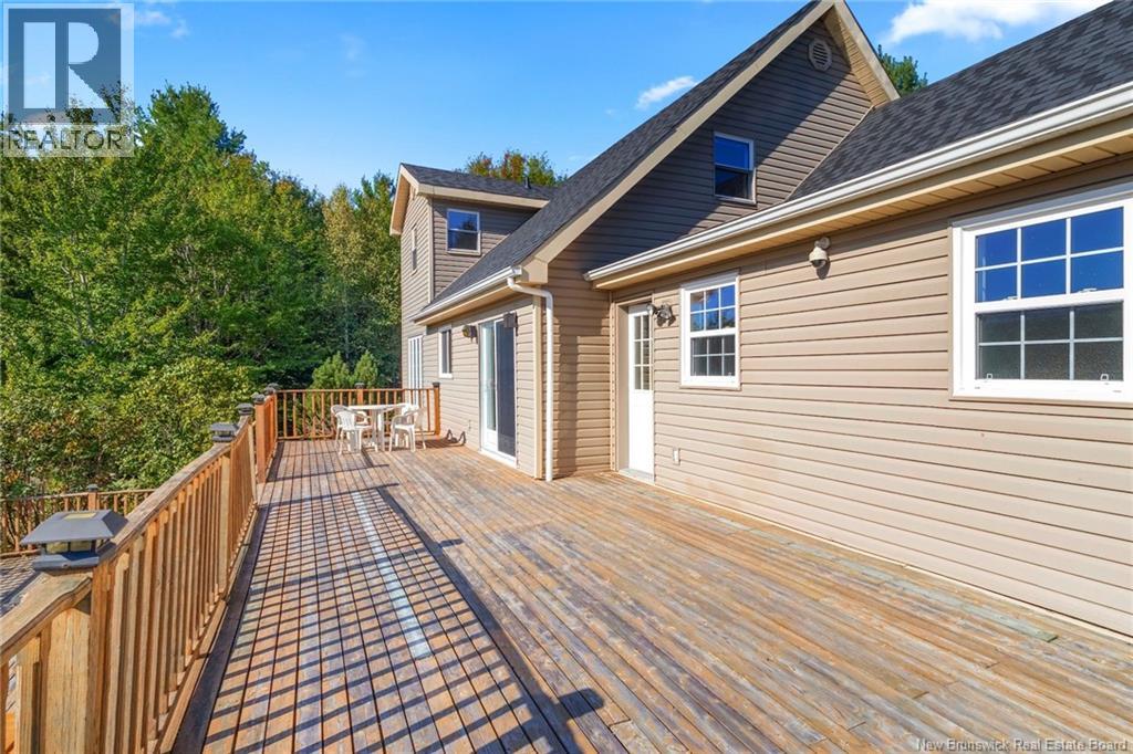 18 Hillview Street, Upper Kingsclear, New Brunswick  E3B 1V1 - Photo 38 - NB126966