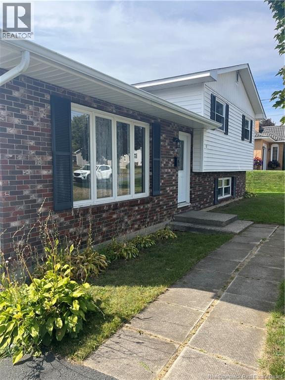 17 Adams Avenue, Miramichi, New Brunswick  E1V 3Y6 - Photo 2 - NB126988