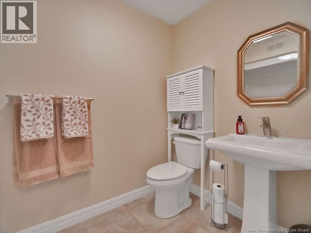 342 Damien, Dieppe, New Brunswick  E1A 0H3 - Photo 25 - NB127037