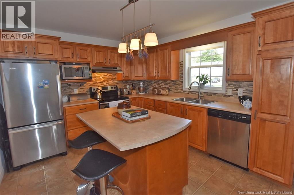 175 Riverside Drive, Fredericton, New Brunswick  E3A 6R1 - Photo 12 - NB127046