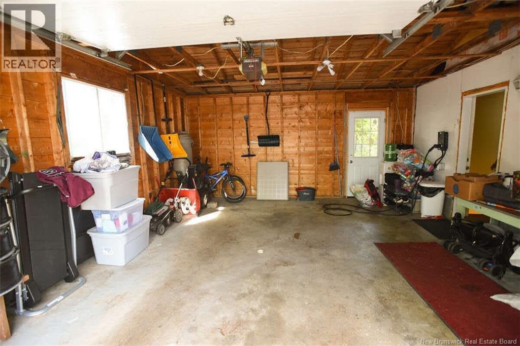 227 Leeds Drive, Fredericton, New Brunswick  E3B 4S7 - Photo 22 - NB127115