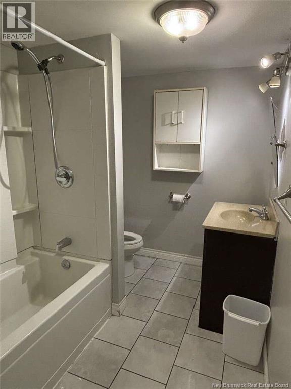 227 Leeds Drive, Fredericton, New Brunswick  E3B 4S7 - Photo 9 - NB127115