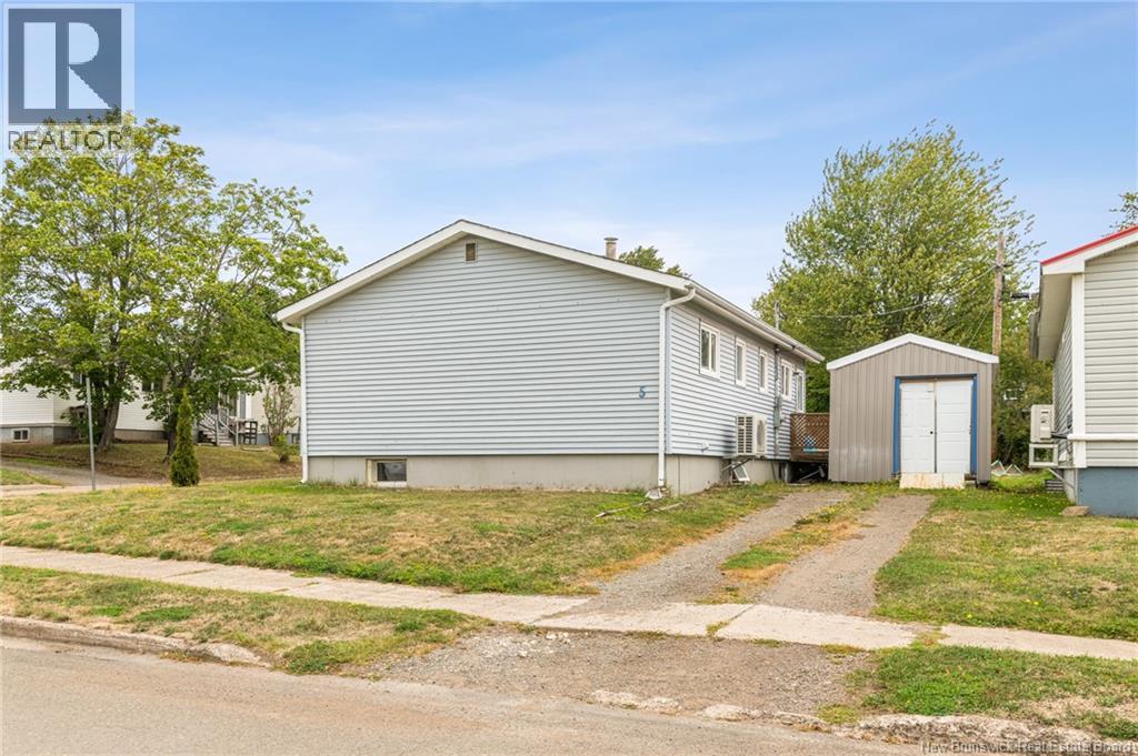5 Wildwood, Moncton, New Brunswick  E1E 2M4 - Photo 39 - NB126944
