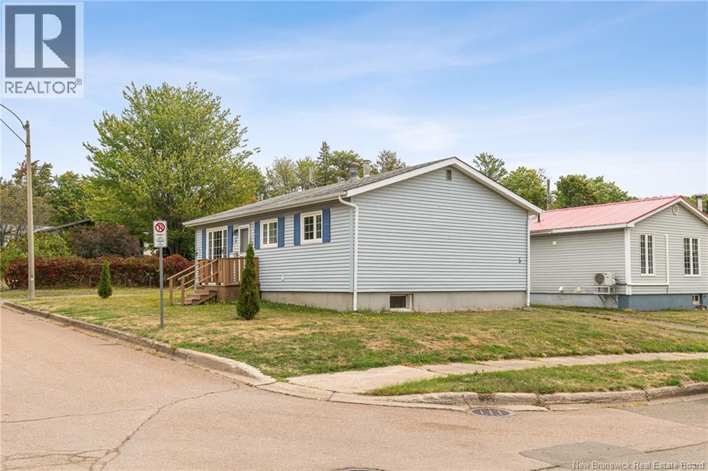 5 Wildwood, Moncton, New Brunswick  E1E 2M4 - Photo 40 - NB126944