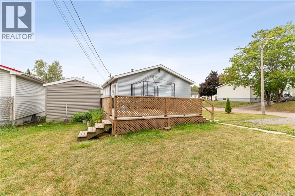 5 Wildwood, Moncton, New Brunswick  E1E 2M4 - Photo 42 - NB126944