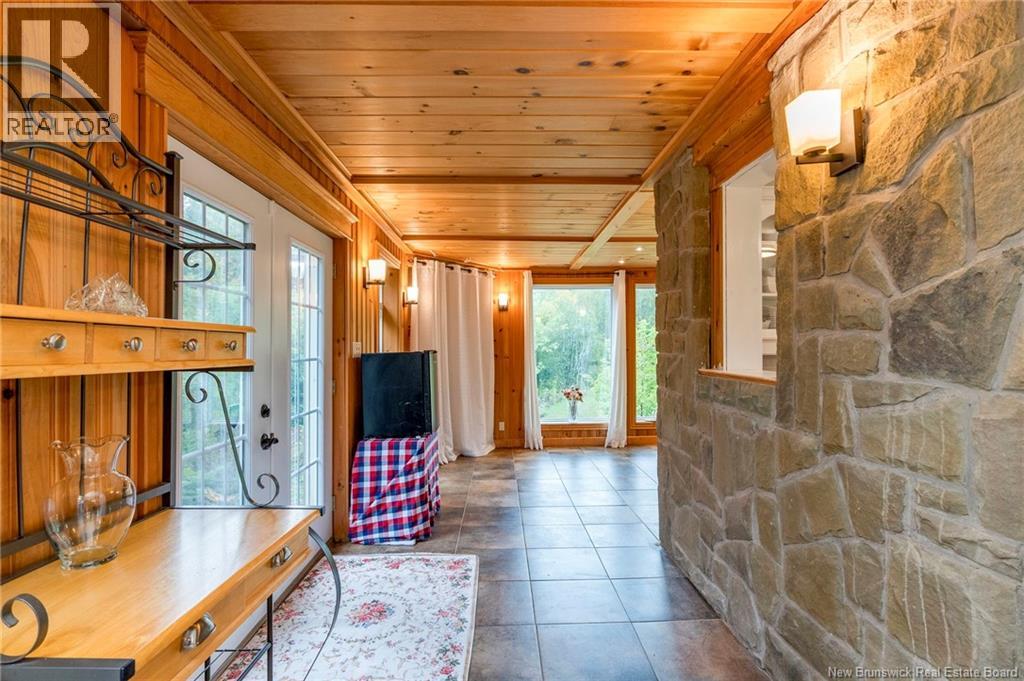 498 Chartersville Road, Dieppe, New Brunswick  E1A 1K6 - Photo 15 - NB127018