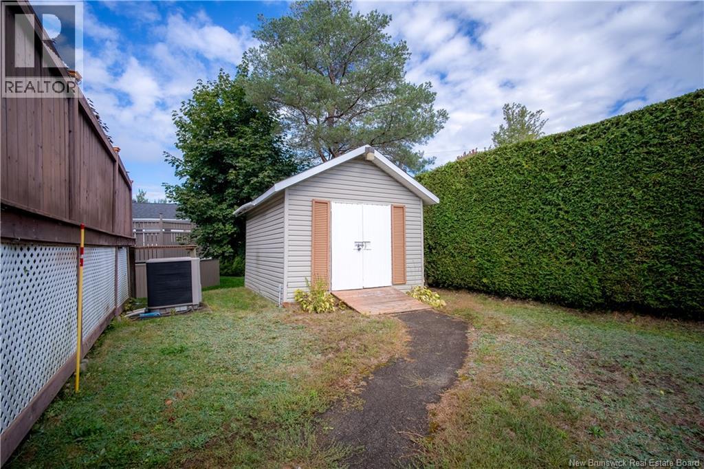 35 Avalon Street, Dieppe, New Brunswick  E1A 1J8 - Photo 33 - NB127161