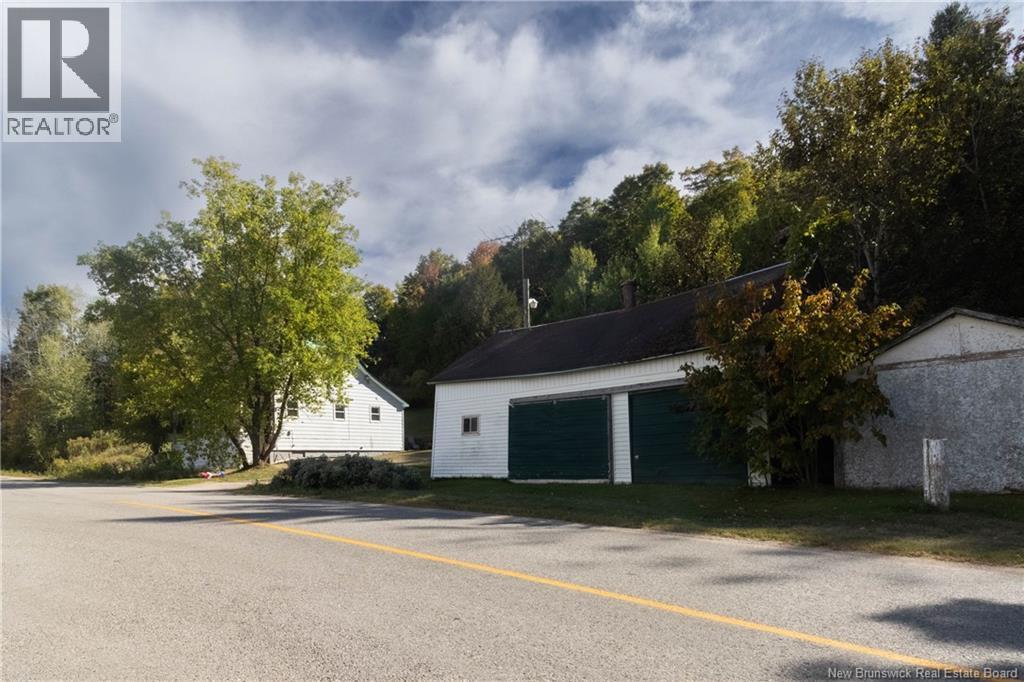 942 Waterford Road, Waterford, New Brunswick  E4E 5B9 - Photo 15 - NB126806