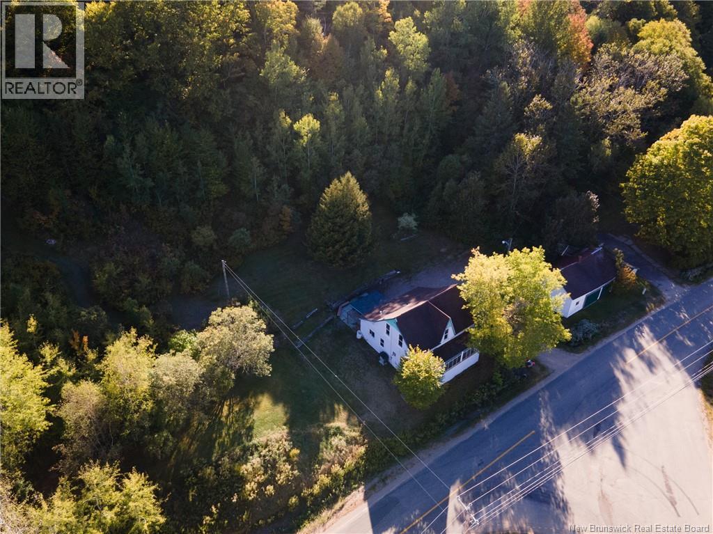 942 Waterford Road, Waterford, New Brunswick  E4E 5B9 - Photo 2 - NB126806