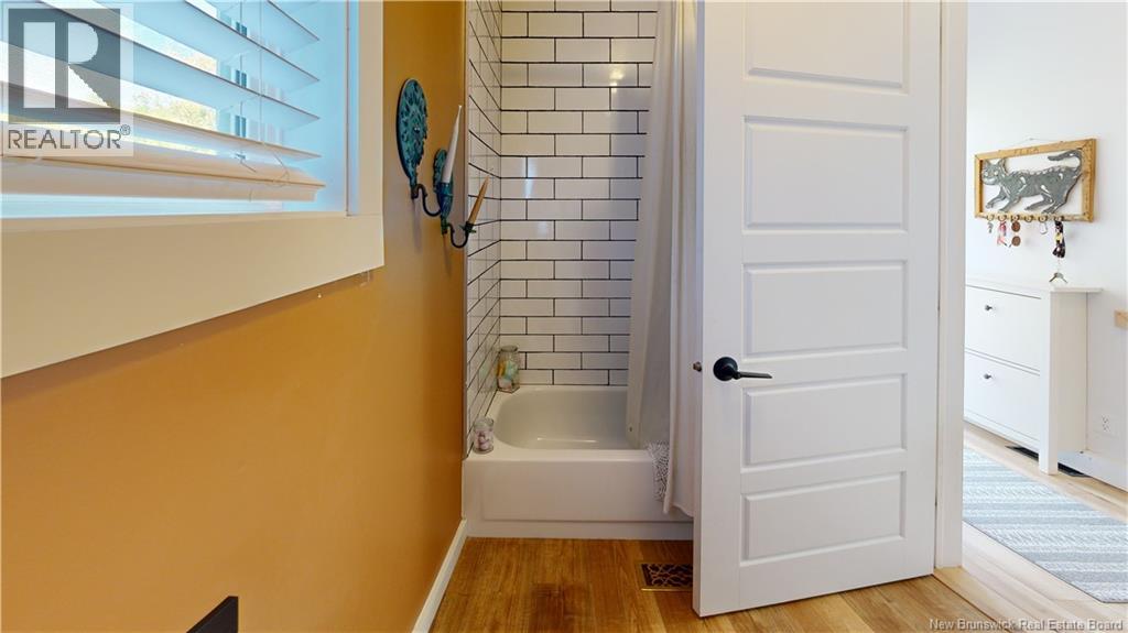 151 Miles Street, Fredericton, New Brunswick  E3A 3J5 - Photo 17 - NB127234