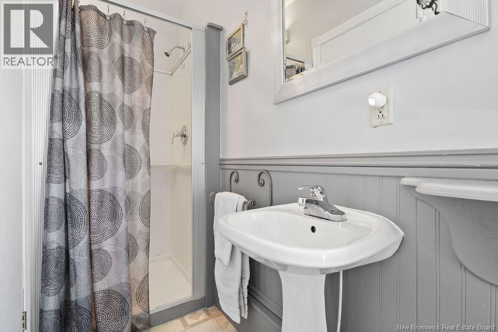215 Regent Street, Miramichi, New Brunswick  E1V 2M9 - Photo 25 - NB127203