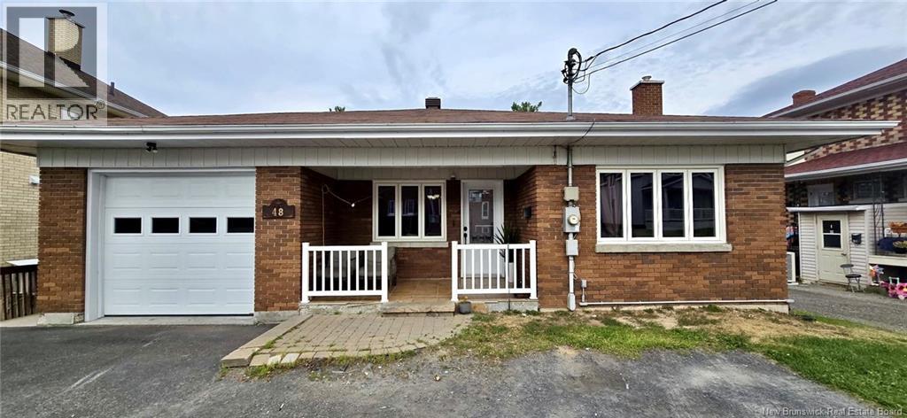 48 31 Ième Avenue, Edmundston, New Brunswick  E3V 2R5 - Photo 1 - NB127282