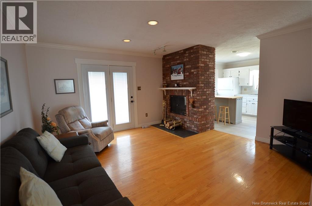 239 Orleans Street, Dieppe, New Brunswick  E1A 1W8 - Photo 2 - NB127048