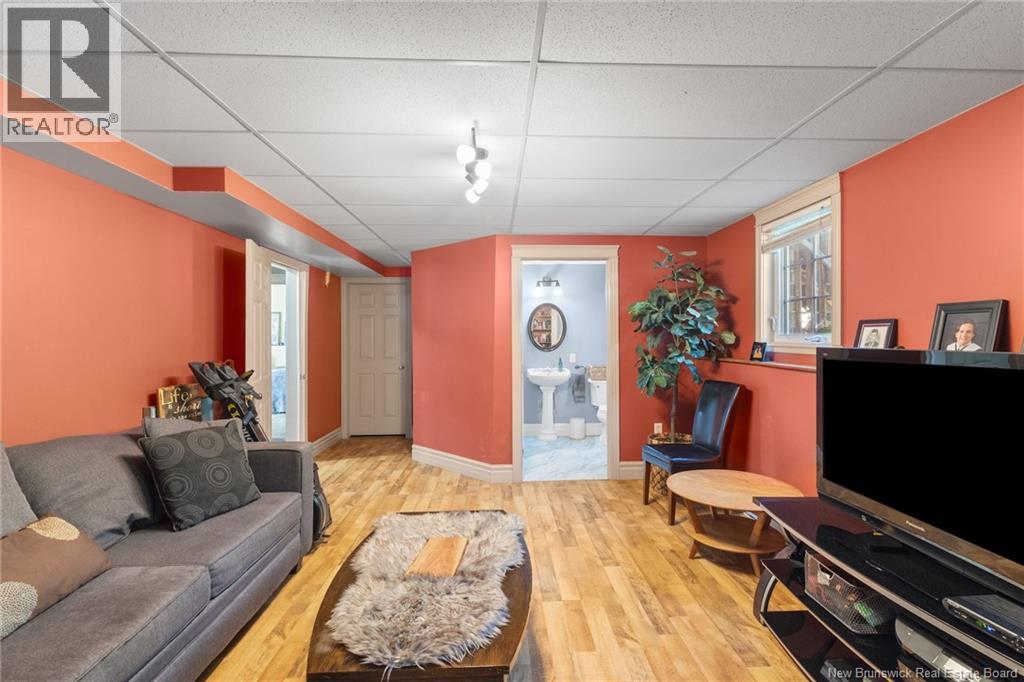 17 Attenborough Drive, Fredericton, New Brunswick  E3A 9R6 - Photo 28 - NB127116