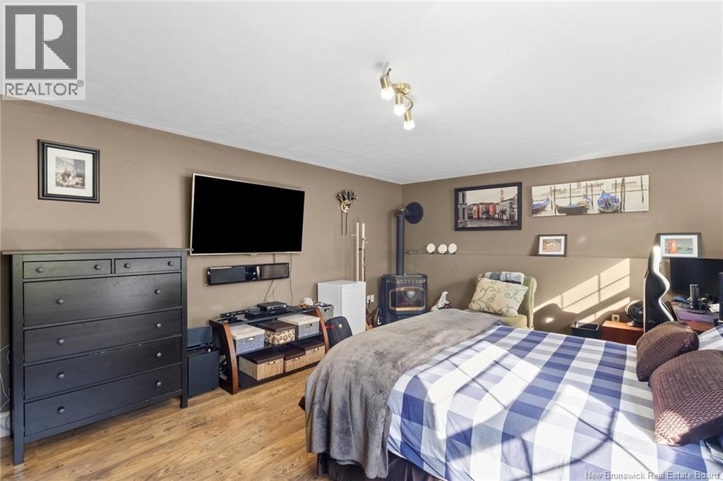 17 Attenborough Drive, Fredericton, New Brunswick  E3A 9R6 - Photo 32 - NB127116