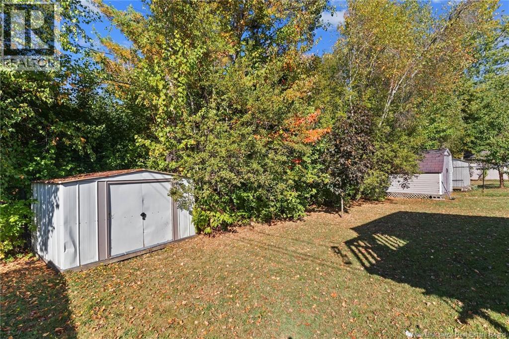 17 Attenborough Drive, Fredericton, New Brunswick  E3A 9R6 - Photo 43 - NB127116