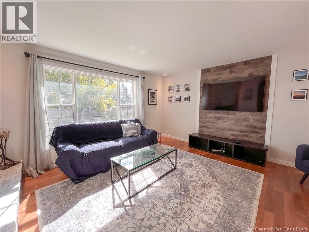 209 Kingsway Avenue, Miramichi, New Brunswick  E1V 3B9 - Photo 31 - NB127309
