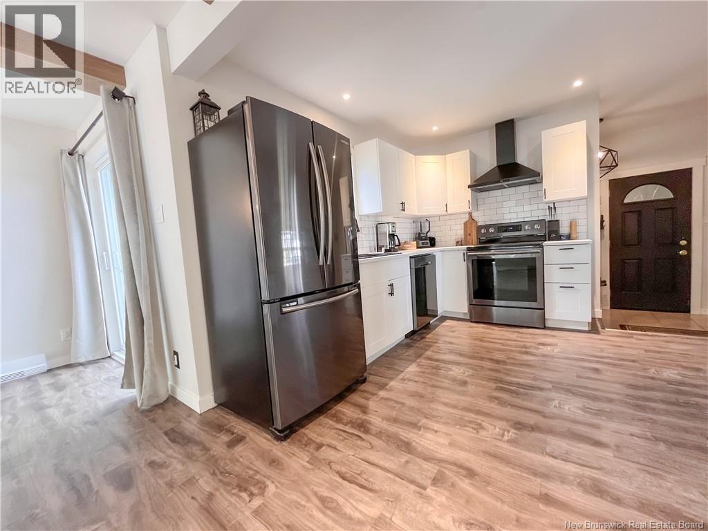 209 Kingsway Avenue, Miramichi, New Brunswick  E1V 3B9 - Photo 5 - NB127309