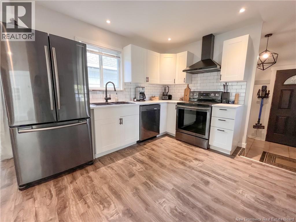 209 Kingsway Avenue, Miramichi, New Brunswick  E1V 3B9 - Photo 6 - NB127309