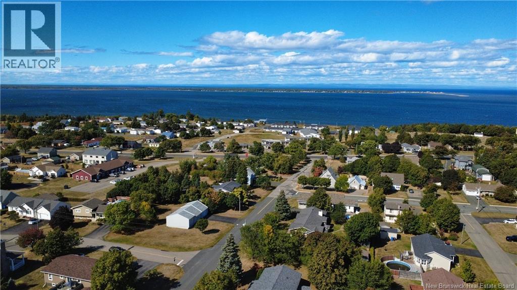 8 Rue Bourgeois, Caraquet, New Brunswick  E1W 1A4 - Photo 2 - NB127314