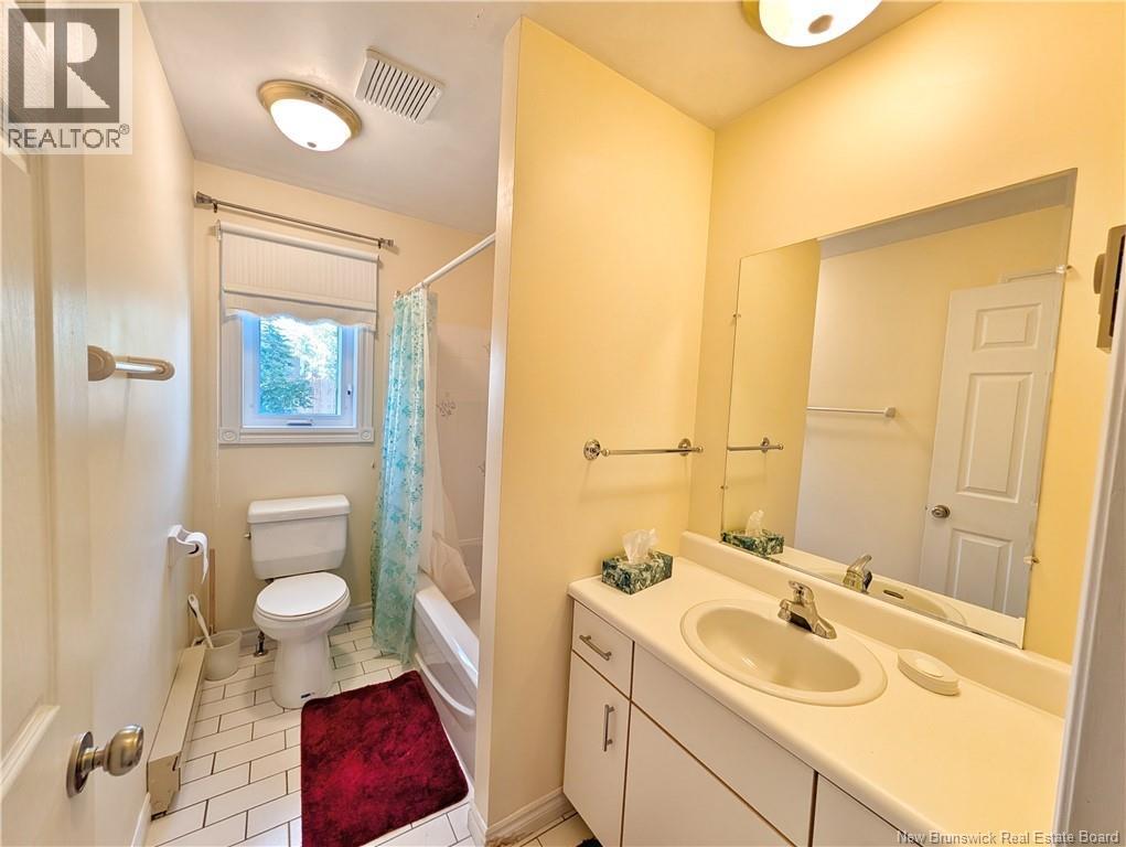 8 Rue Bourgeois, Caraquet, New Brunswick  E1W 1A4 - Photo 6 - NB127314