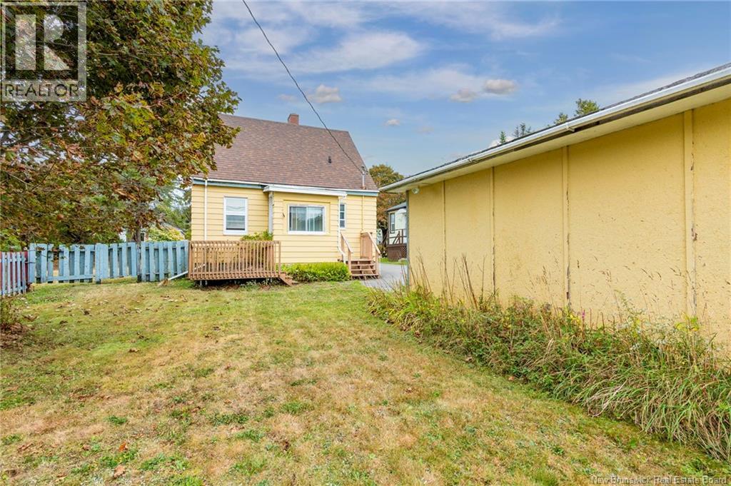 462 Fundy Drive, Saint John, New Brunswick  E2M 2R7 - Photo 4 - NB127336