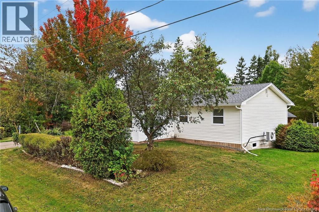 12 Briarcroft Street, Salisbury, New Brunswick  E4J 2A9 - Photo 3 - NB127353