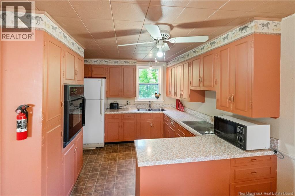 1285 Ocean Ridge Drive, Bathurst, New Brunswick  E2A 4R8 - Photo 11 - NB127355