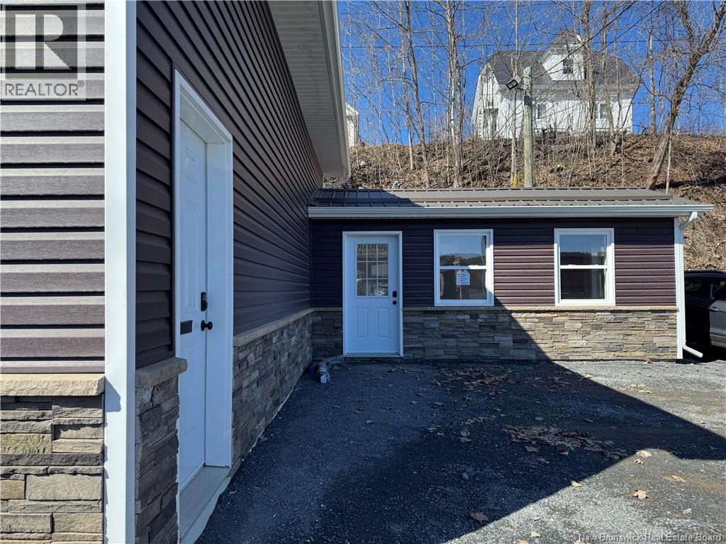535+539 Main Street, Woodstock, New Brunswick  E7M 2B9 - Photo 8 - NB127377